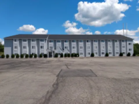 Spark by Hilton Clarion Hotels in Monroe Township