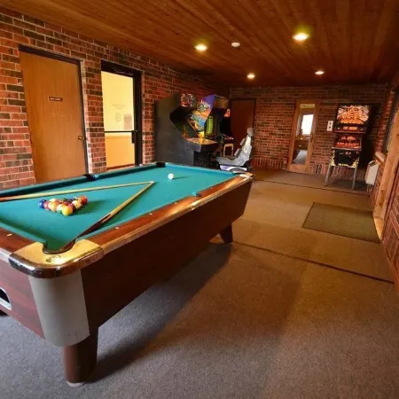 Clarion Pointe Bettendorf - Quad Cities