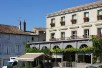 Logis Hotels les Glycines Hotels in Chenay