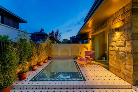 Sanle Jushi Villa (Haichang Street No. 1)