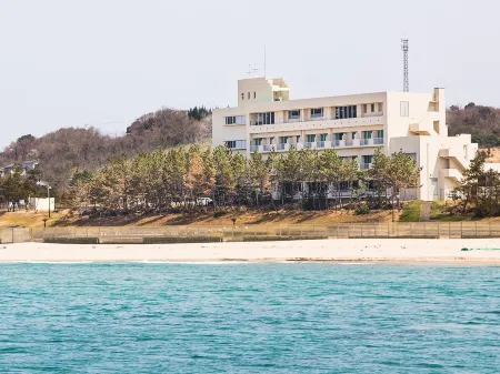 Kokuminsyukusya Senjoen Отели рядом с достопримечательностью «Hamada Chilren's Museum of Art»