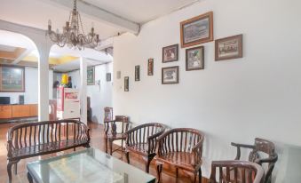 OYO 2256 Danysa Guesthouse Syariah