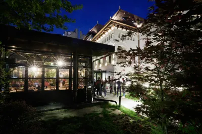 La Boheme Hotels in Sector 4
