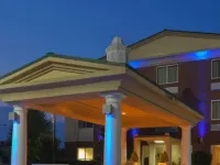 Holiday Inn Express & Suites Oxford