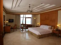 Makassar Golden Hotel - balcony