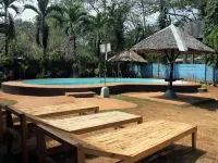 Sheena's Pension House - piscine