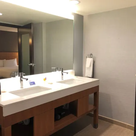 Hyatt Place Chicago O'Hare Airport