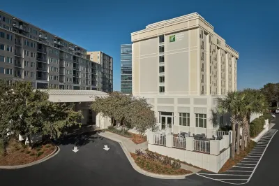 Holiday Inn Express & Suites Charleston Dwtn - Westedge