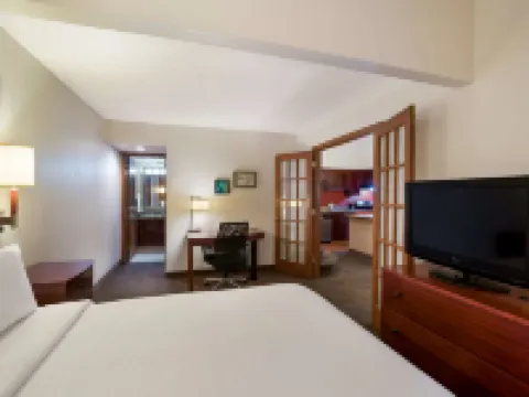 Sens Suites Livermore, SureStay Collection by Best Western Hotels in Livermore