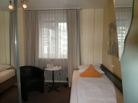Hotel Monopol City Centre