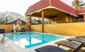 Motel 6 Martinez, CA