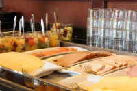 Bastion Hotel Apeldoorn Het Loo - breakfast