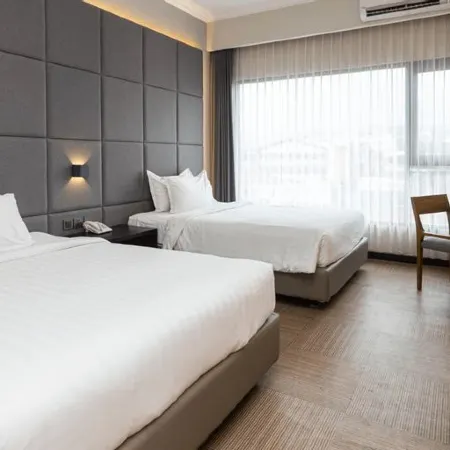 De Lobby Suite Hotel