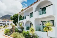 Aparthotel Neptuno Costadeje Hotels near Aloha Canary Islands