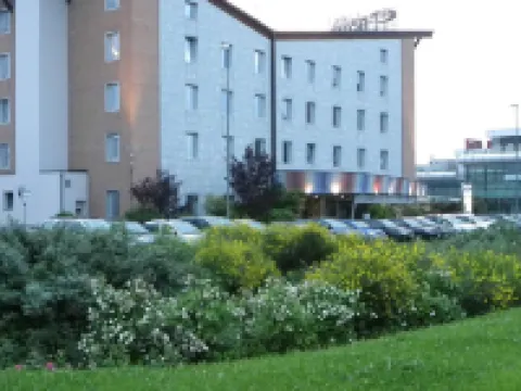 Euro Hotel Hotels in 