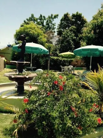 La Cayenna Hôtel et Restaurant Отели рядом с Аэропорт Туссен-Лувертюр