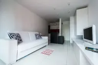 No5 Studio with Garden View