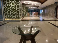 Apartemen Grand Kamala Lagoon by  Skyroom فنادق في South Bekasi
