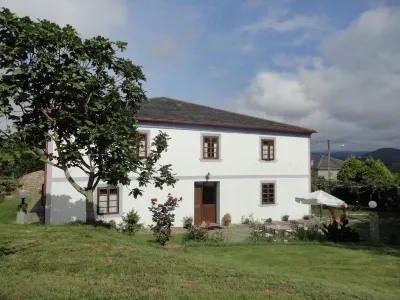 Casa Rural Vila Pomar Отели рядом с достопримечательностью «Castro das Grobas»
