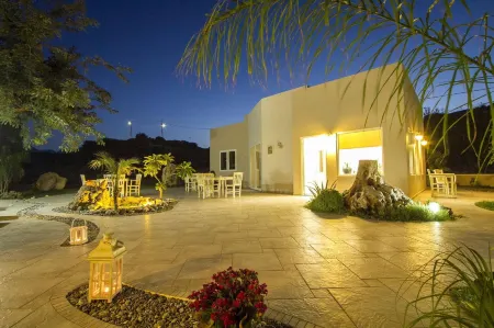 Arodamos Studios & Apts Отели в г. Nopigia