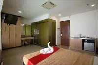 T Hotel Jalan Tar Hotels near Semua House