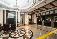 Aura Hotel
