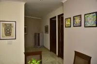 2BHK Comfortable Furnished Serviced Apartments in Hauz Khas - Woodpecker Apartments Hotels in Süd Delhi