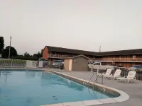 Old Bardstown Inn - Pools