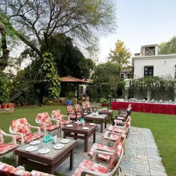 Siswan Jungle Lodge Отели в г. Панчкула