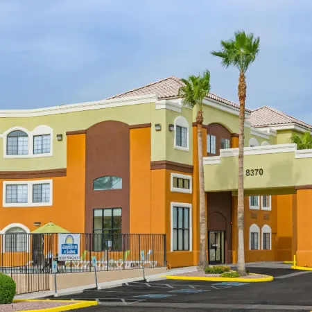 Days Inn & Suites by Wyndham Tucson/Marana
