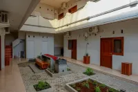 Anugrah Homestay Hotel dekat amin family