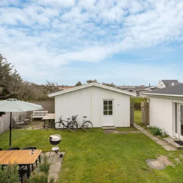 "Vilja" - 150m from the Sea