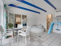 "Ferhat" - 2.9km from the Sea - piscina