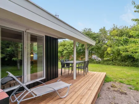 "Dali" - 400m to the Fjord Отели в г. Vestervig