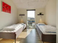 "Yakari" - 300m from the Sea