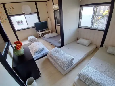Charter Fee for 5 People Osaka Namba Nara USJ Tra Hotels in Yao