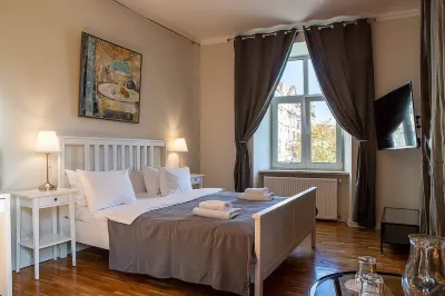 Danylo Inn Отели рядом с достопримечательностью «Львовский национальный академический театр оперы и балета имени Соломии Крушельницкой»