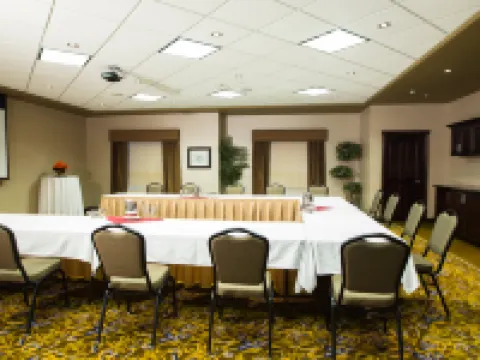 薩斯喀徹温堡卡納達酒店 薩斯喀徹温堡酒店