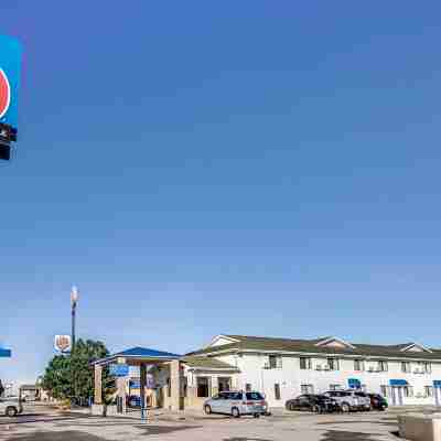 Motel 6 Colby, KS Hotel Exterior