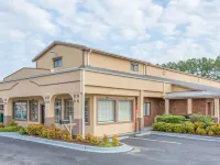 Super 8 by Wyndham Santee Hotels in Santee
