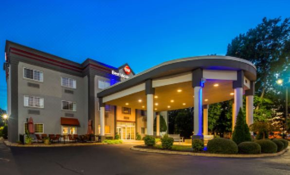 Best Western Plus Newport News Inn  Suites