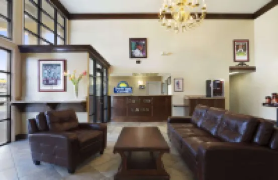 Days Inn & Suites by Wyndham Tuscaloosa - Univ. of Alabama Hotel di Tuscaloosa