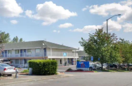 Motel 6 Tacoma, WA - South