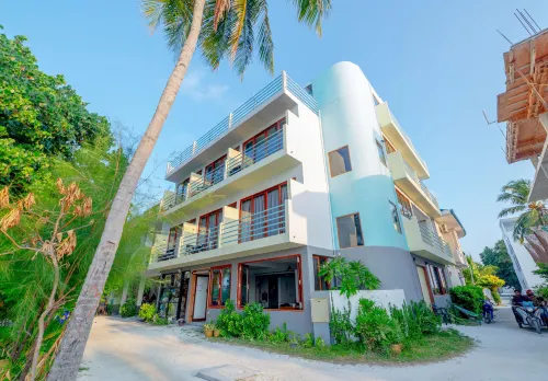 Si! Beach House Hotels in Dhiffushi