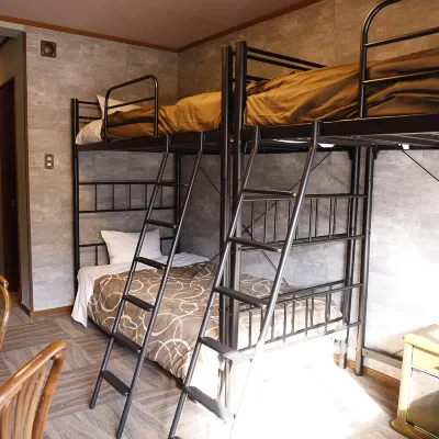 Paper Moon hanare Hotels near Agura Farm