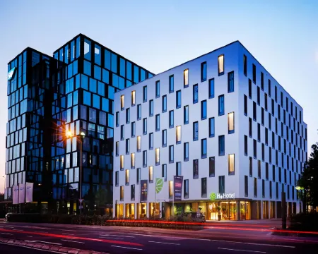 H+  ホテル フランクフルト エッシュボルン エッシュボルンのホテル