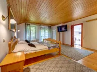 Zameczek Falsztyn Hotels in Lapsze Nizne