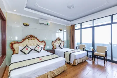Phuong Hoang Hotel Hotels near Bia Tưởng Niệm Các GV&Hs Hy Sinh Trên Công Trường Đê Sông Mã.