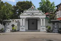 Malioboro Garden Hotel Yogyakarta - 2 estrellas