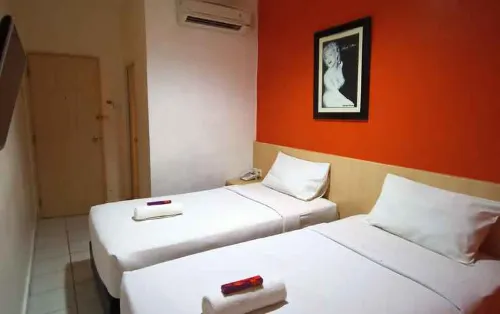 Sabrina Paninsula Hotel di Marpoyan Damai